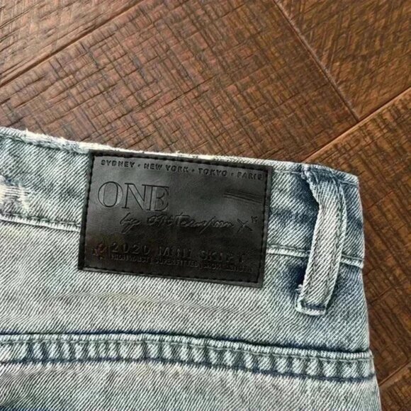 One Teaspoon High Waisted Denim Fitted Skirt - Picture 9 of 12